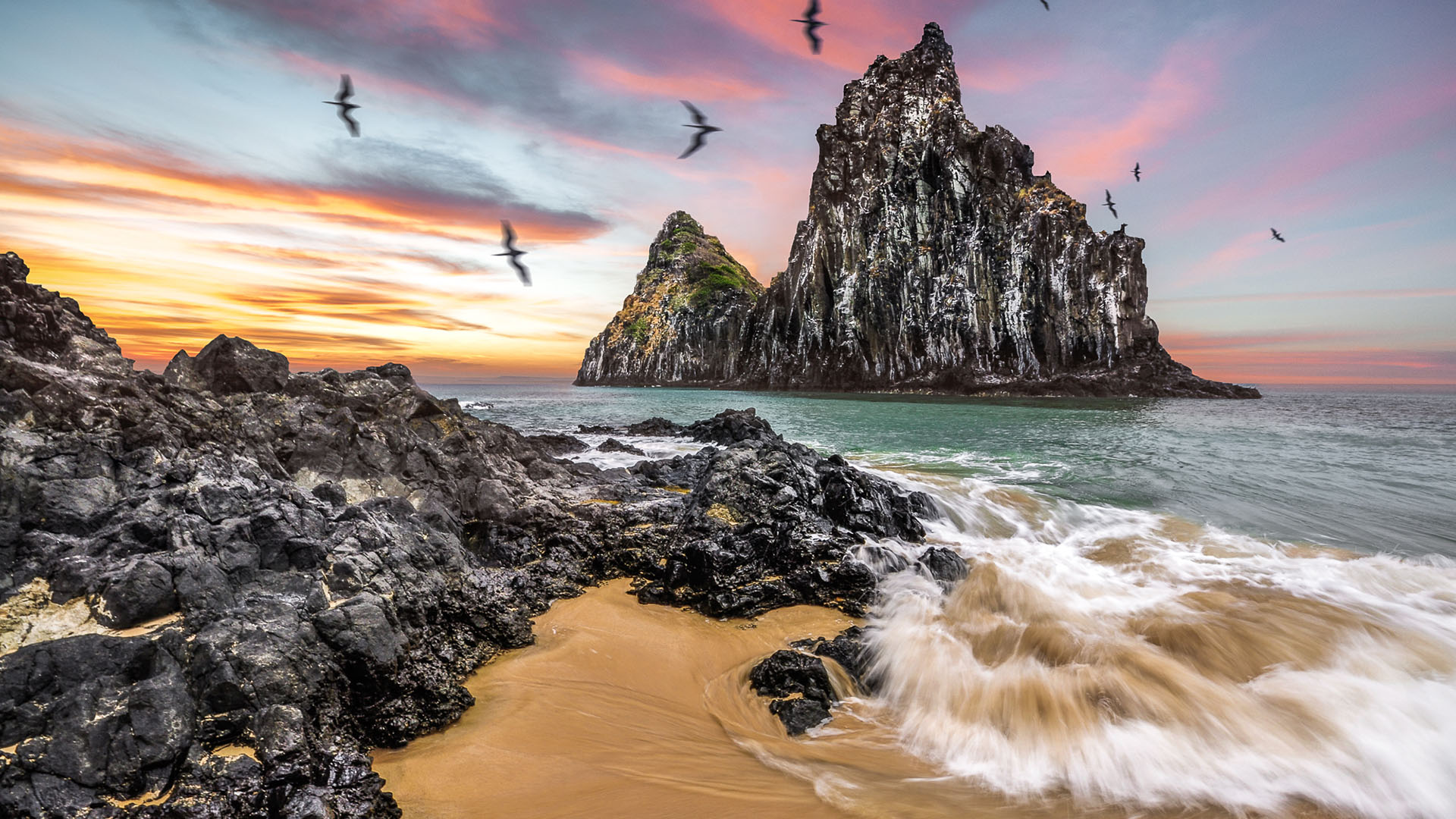 Aproveite uma atmosfera única, formada pela riqueza da natureza e a simplicidade de um povo que adora receber bem.