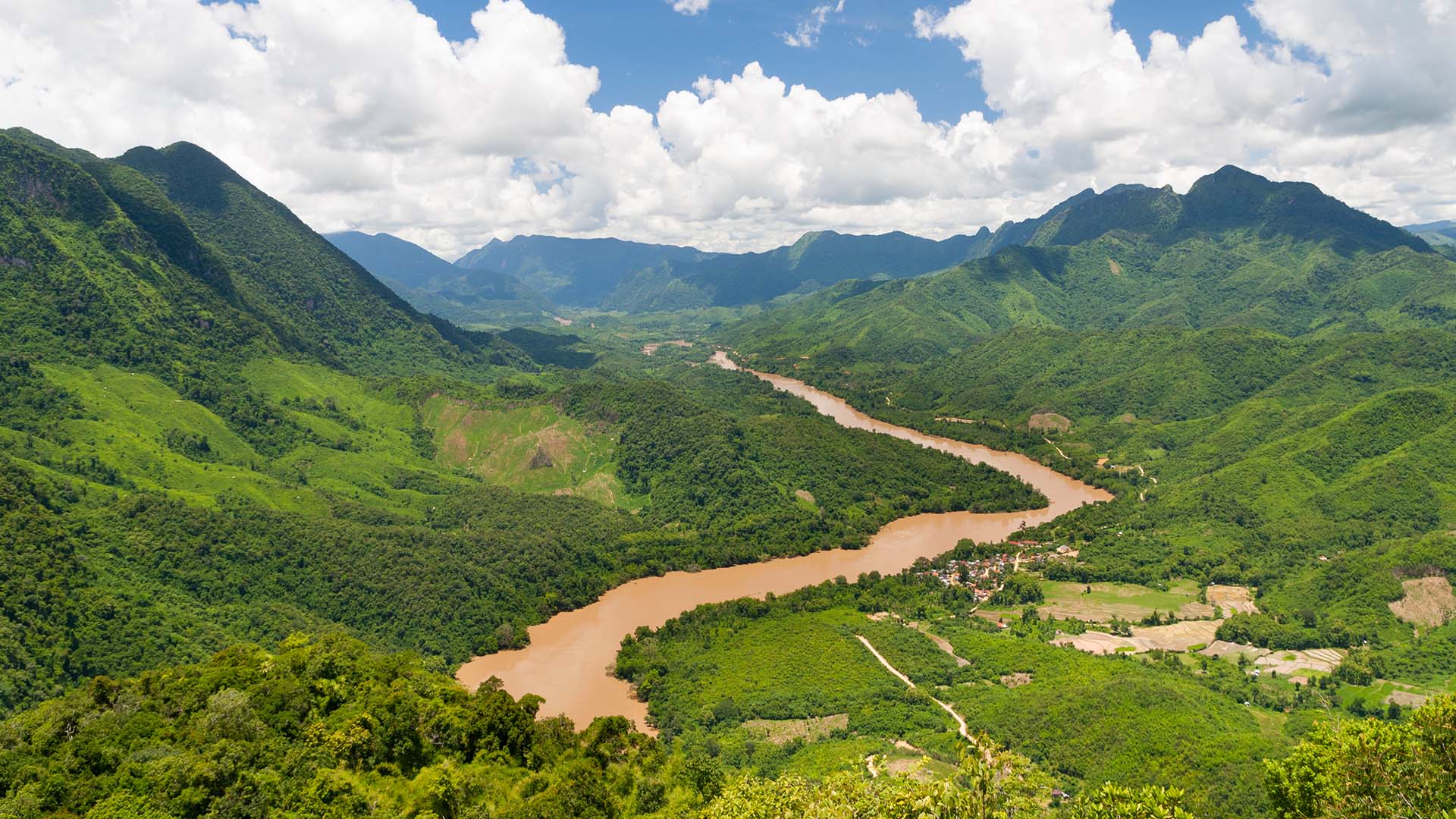Nong Khiaw